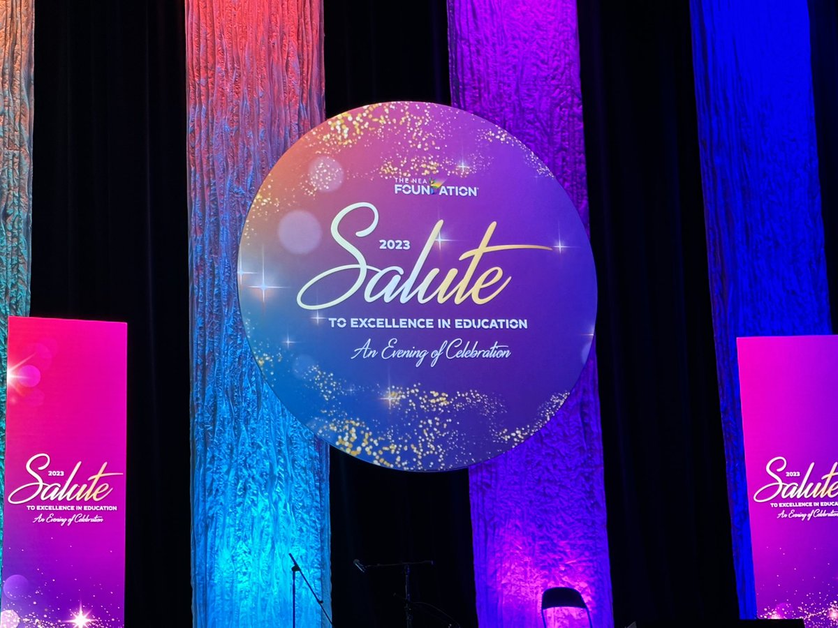 Texas is in the house to celebrate @R_Benavides2 at the @NEAFoundation Salute to Excellence in Education!
Ramon is a science teacher & 2022 Texas Teacher of the Year from El Paso, Tx @DVHSYISD in @YsletaISD. 
#TeamTSTA #TheDistrict
#TxToY