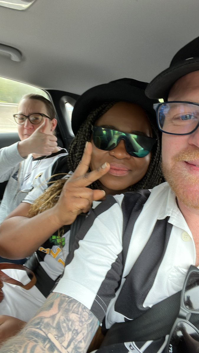 wavey2000's tweet image. Stuck the traffic