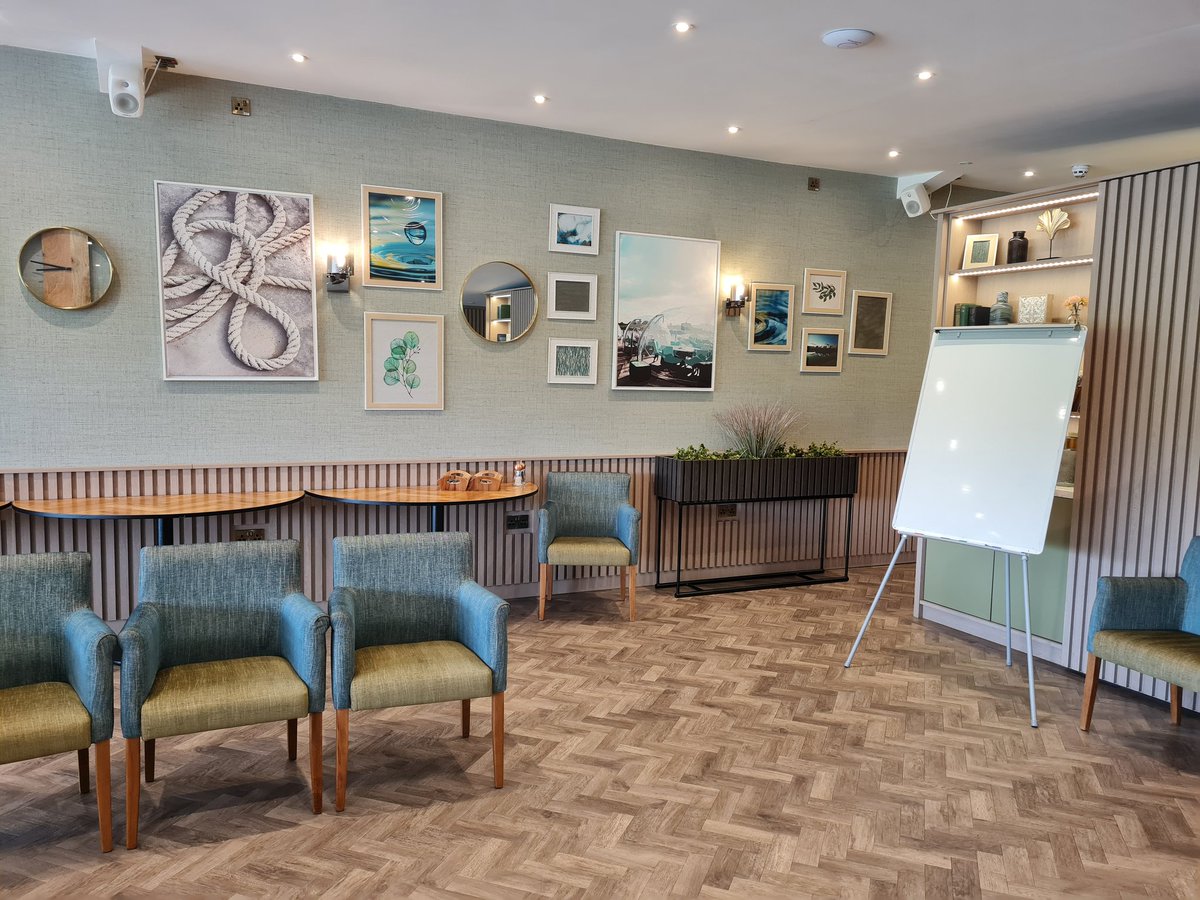 zoeegerickx's tweet photo. Place is one of the 10 components of #TheThinkingEnvironment "When the physical environment affirms our importance, we think more clearly & boldly."
@Aston_Marina provided the perfect environment for a team event this week. #noagenda #emergentdesign #inclusive #qualityoutcomes https://t.co/LTTFR2N7xg