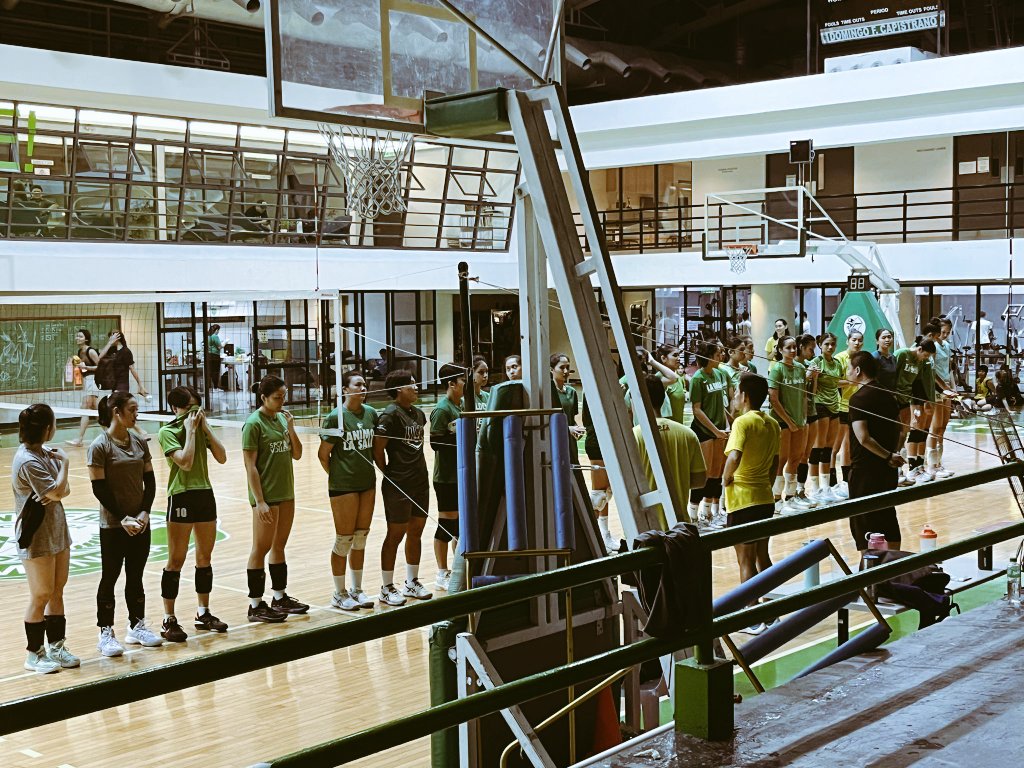AnimoPexers's tweet photo. Game 2 tomorrow. It's time to claim what we have been working on since those painful losses and what ifs: our 12th championship in team history and the first for this batch of Lady Spikers. 💚

 #AtinNaTo 
#ArrowsAblazeDLSU #12ebuildTheDynastyDLSU https://t.co/X7v6CqTldq