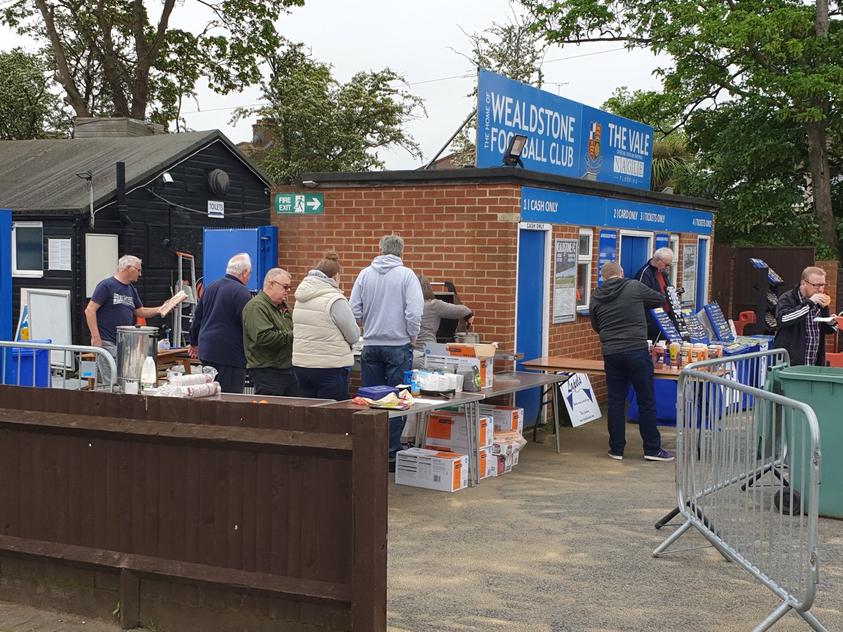Wealdstone FC SC 💙 tweet media