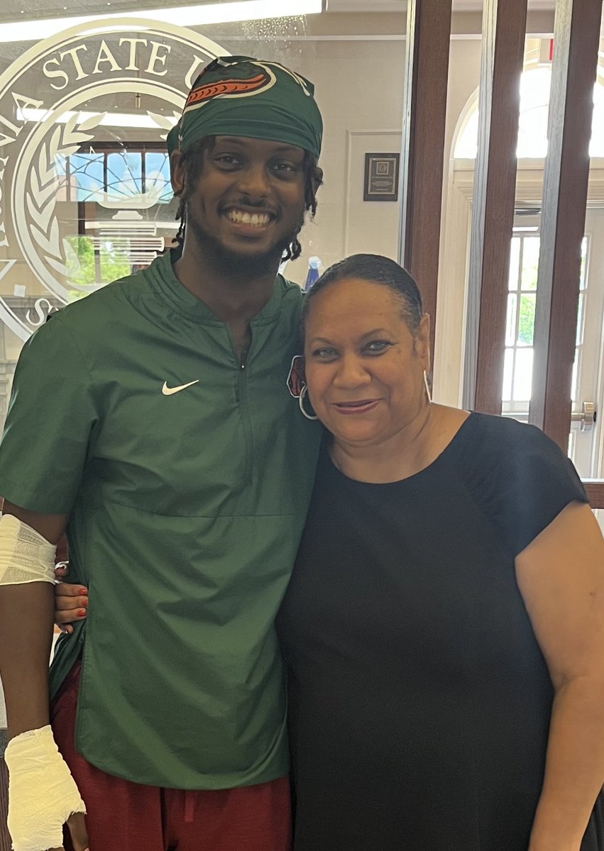 This is what gets me up every morning! Former Mr Orange &amp; Blue, Marquez Phillips. 
He may now be at Florida Agricultural &amp; Mechanical University (FAMU Rattler) but he came back to his Royal Court Roots. Once a King always a King. 🙏🏽💕