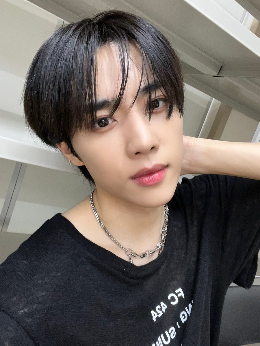 THE BOYZ (더보이즈) tweet media