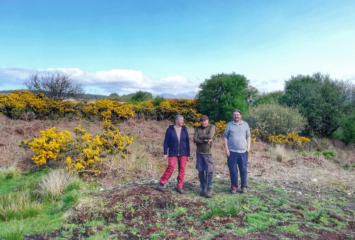 gmacg_1's tweet photo. Exploring #archaeology &amp; conservation management with @DrumadoonScot @ArchScot @AdoptaMonument &amp; our guest from Satakunta Museum Finland. Great to discuss range of issues, from upland monuments, Rewilding &amp; farming, to the impact of climate change on caves &amp; coastal archaeology. https://t.co/iN8ImlYevY