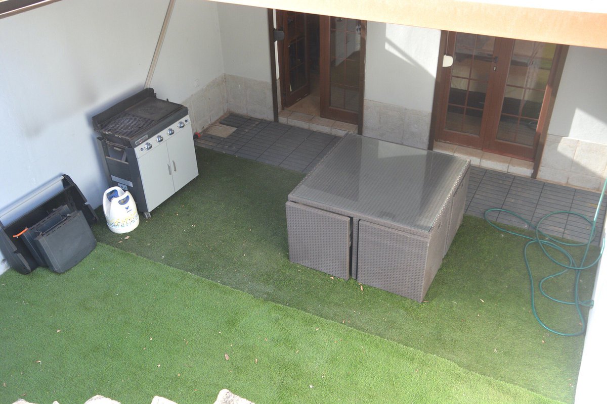 Se alquila vivienda en bajo, con zona exterior, en Barranco Hondo, Candelaria
2 hab
1 baño
Cocina con solana
Salón amplio con terraza 12 m2
Garaje
Terraza techada 25 m2
2 huertas, casa para mascotas
Se alquila preferiblemente a personas con mascotas
850 e
646 43 73 63