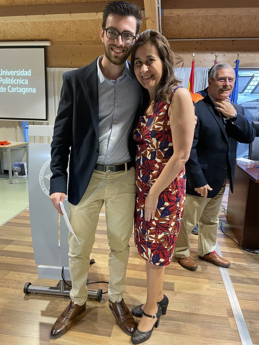 solemmartinez's tweet photo. ¡Enhorabuena Javier! Premio FUNCARELE al mejor TFE ADE 2022 Facultad de Ciencias de la Empresa #UPCT.Mil gracias por dejarme compartir contigo y con David Cegarra el trayecto final de tu carrera. Gran persona preocupado por temas sociales.Muy merecido 💜 #proud #meencantaserprofe https://t.co/1KG4J0ekzr