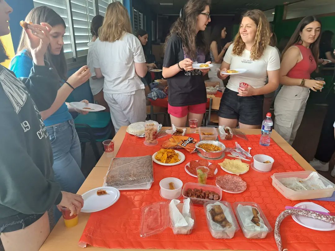 Erasmus en el IES Clara Campoamor Rodríguez tweet media