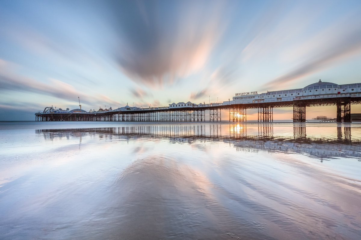 PhotoBrighton's tweet photo. Good morning Brighton. The sun has got his hat on and we do like to be beside the seaside. We’re open Saturday and Sunday 10.30-5.30, come and say hello! https://t.co/YQy4H8DCK5