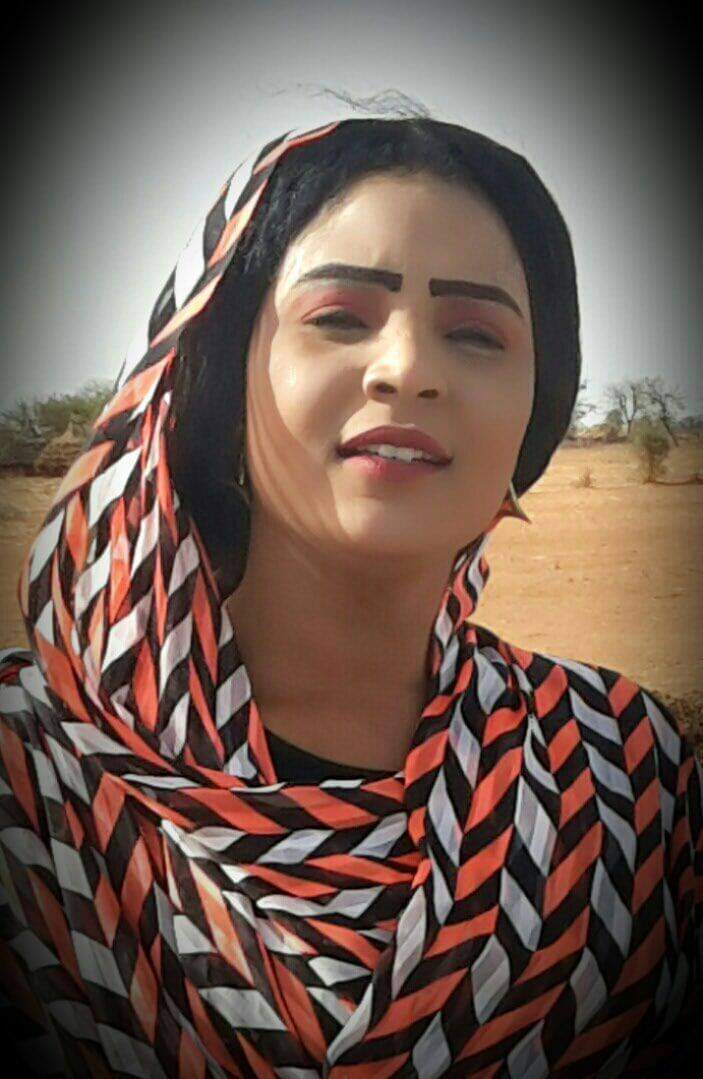 Ahmed_Shaweesh's tweet photo. Sad news as #Sudanese singer #Shaden Mohamed Hussein passes away due to a shell hitting her home. Her commitment to love, peace & justice through her art will be missed. Shaden was my favorite! Condolences to her loved ones. May she rest in peace. #Sudan https://t.co/saj2Aig3nw