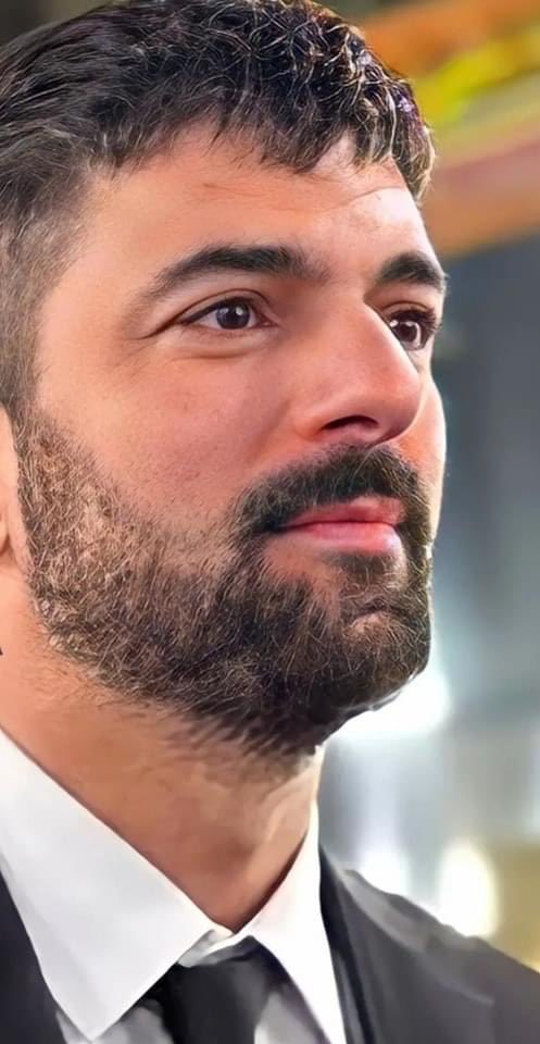 mariacsang's tweet photo. @tv_stari #EnginAkyürek https://t.co/GR9YROvL9E