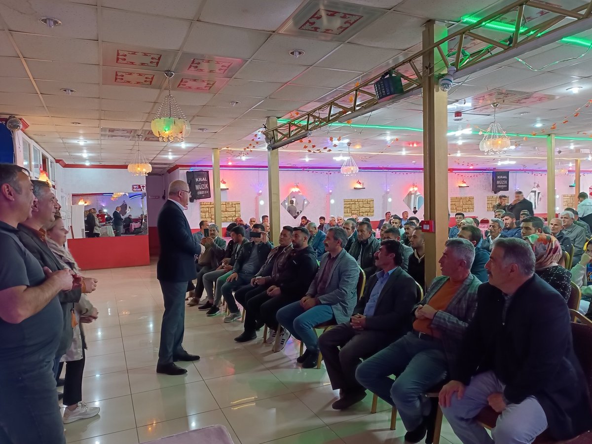 ChpErcis's tweet photo. Mv Adayımız Sn @ErcanCicek65 ile seçimlere dair son toplantımızı gerçekleştirdik. Biz Hazırız
#HAYDİ SANDIKLARA
#HAYDİ OY VERMEYE https://t.co/ohaUWRzHf5