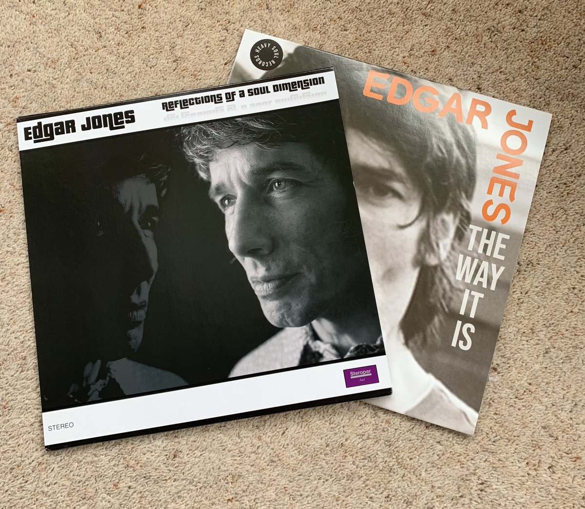 adoptedsmog's tweet image. These beauties arrived today 👌🏻 could be a vinyl kinda day @edgarsummertyme @SteroparRecords 🎸#record #albumoftheyear #talent @BBC6Music