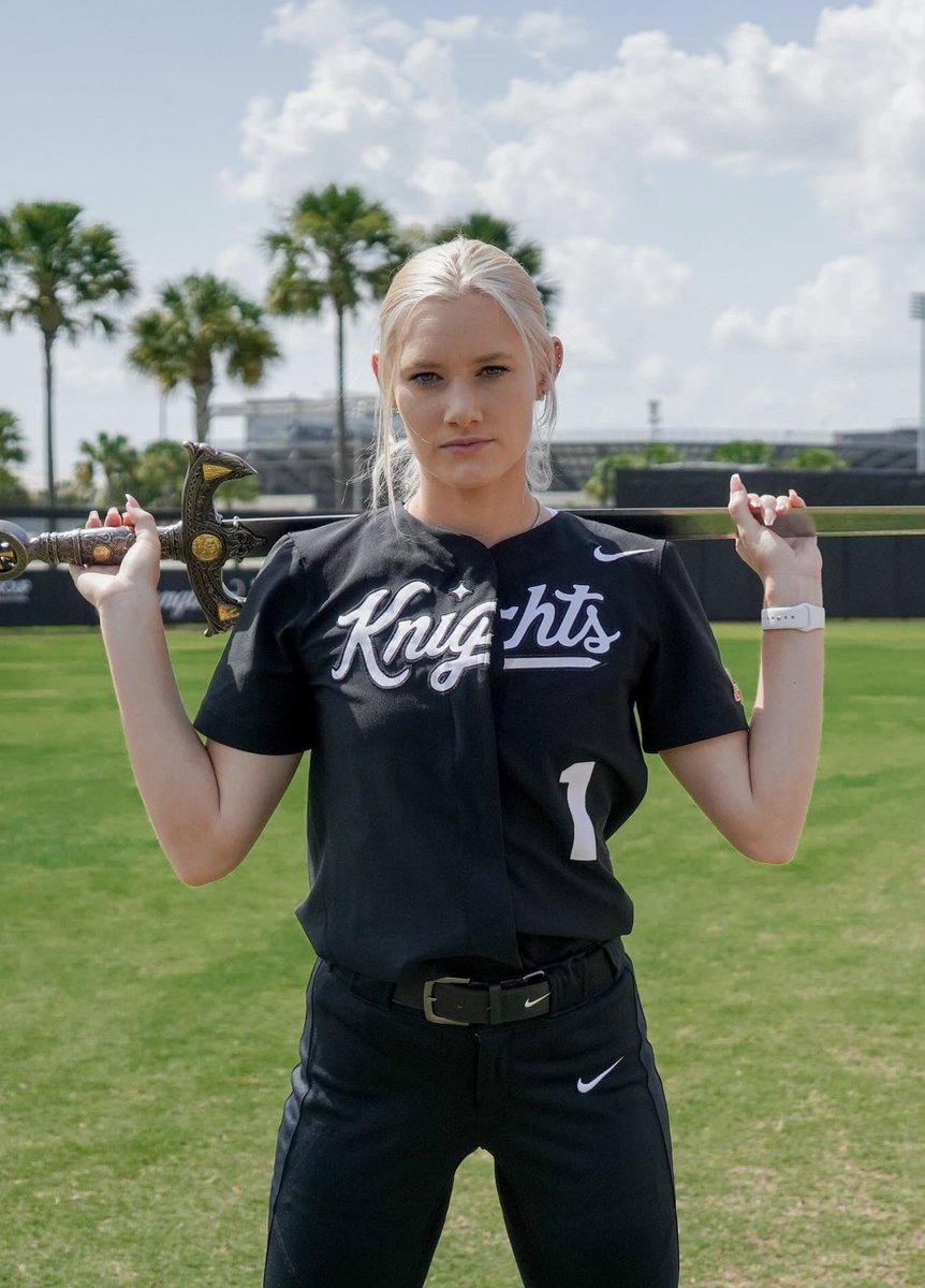 Facts_UCF's tweet photo. . @jassievers 
✅Great Mom 
✅Double Play Maker 
✅Home Run Hitter #mombombs
✅Tik Tok Star 194K followers 
⚔️🔥🥎🔥⚔️ https://t.co/svh1OIh0Go