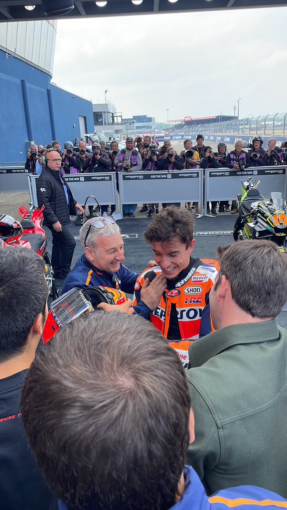 HRC_MotoGP's tweet photo. Month and a half without riding?

Front row 🫡

@MarcMarquez93 works his magic once again! 🪄 https://t.co/art95iSLot