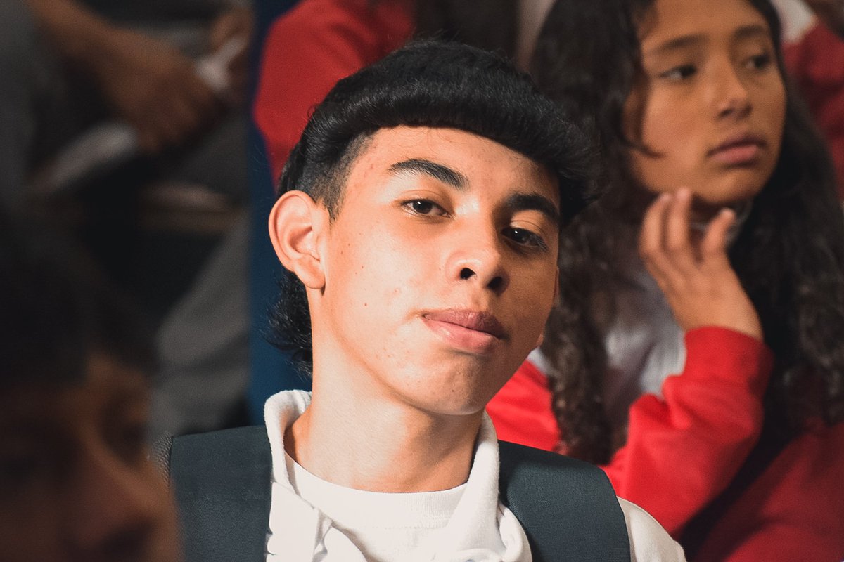 jsantiago_munar's tweet image. Fotografías realizadas el día de hoy durante el desarrollo del conversatorio realizado en el marco del #ProgramaECO de la @Educacionbogota  que se realizó entre estudiantes de los colegios República de México y Guillermo Cano Isaza.

 #Tummpaz