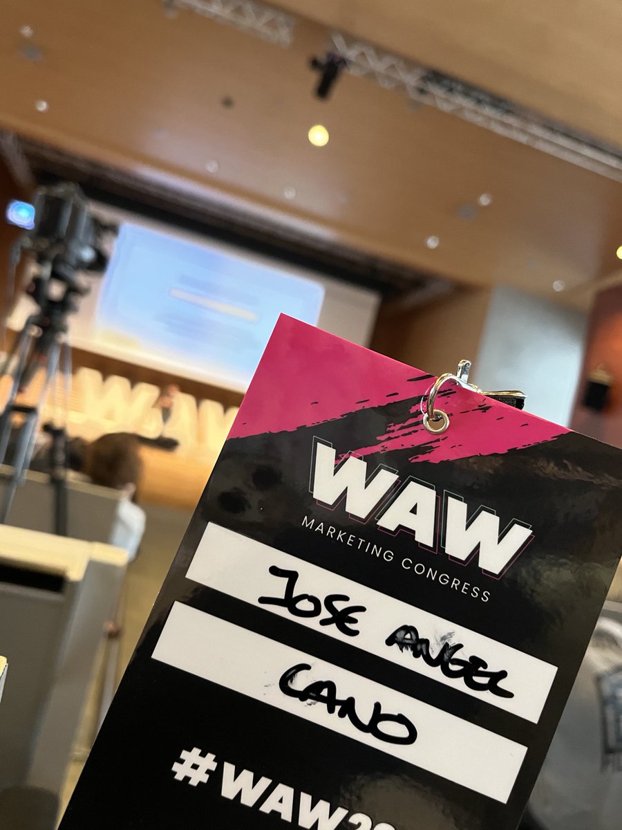 Hoy toca día en #WAW23, sacando ideas chulas e inspiración de cracks.

Feliz sábado!