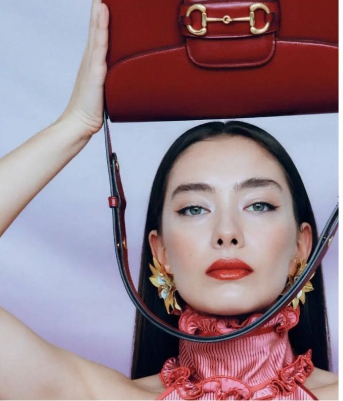 neslihanarabF's tweet photo. جديد النجمة نسليهان أتاغول  لصالح مجلة  @vogueturkiye لعدد شهر مايو 👑❤️‍🔥 ||#NeslihanAtagül https://t.co/ILjCjMYddA