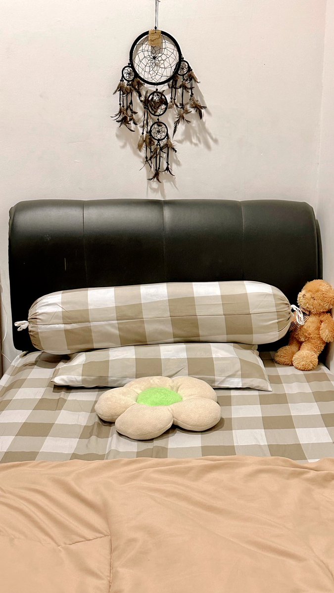 what's in my kosan 👀🌷💗🥲👚‼️

aku mau ✨SPILL ✨ barang-barang berguna yang ada di kosan aku &amp; tentunya ini kepake semua &amp; harganya affordable!

BELI SENDIRI GAAKAN ZONK!