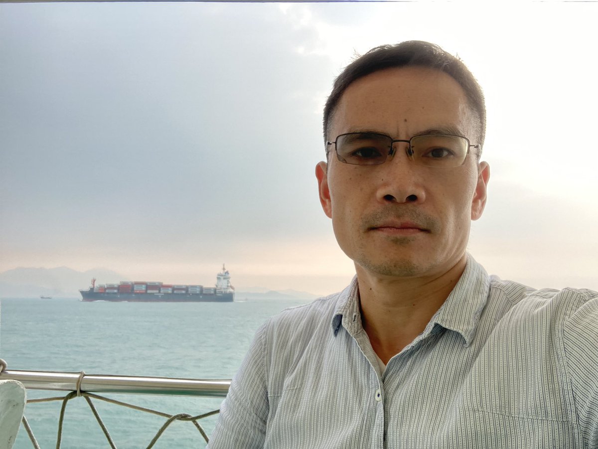 hew's tweet photo. 🛥 back to Central https://t.co/9IJQGEcGFW