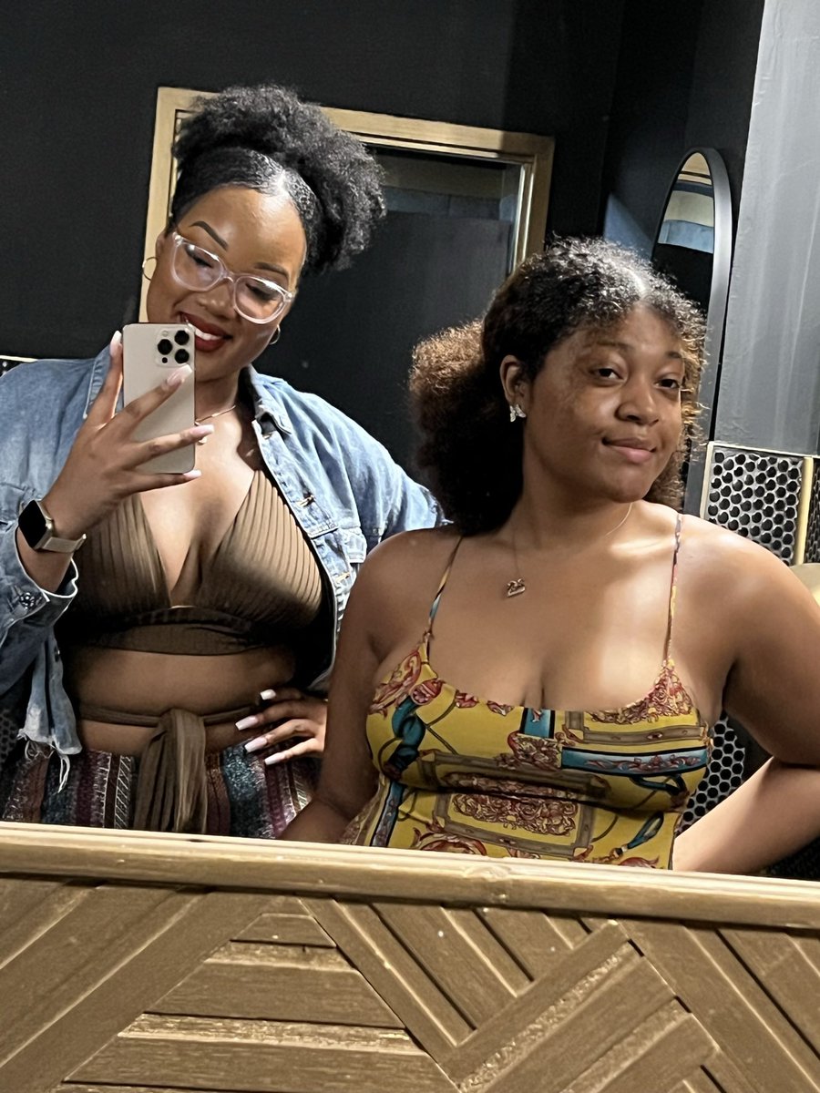 Breyy_onna's tweet image. Been living a good life lately❤️

#latenightpost