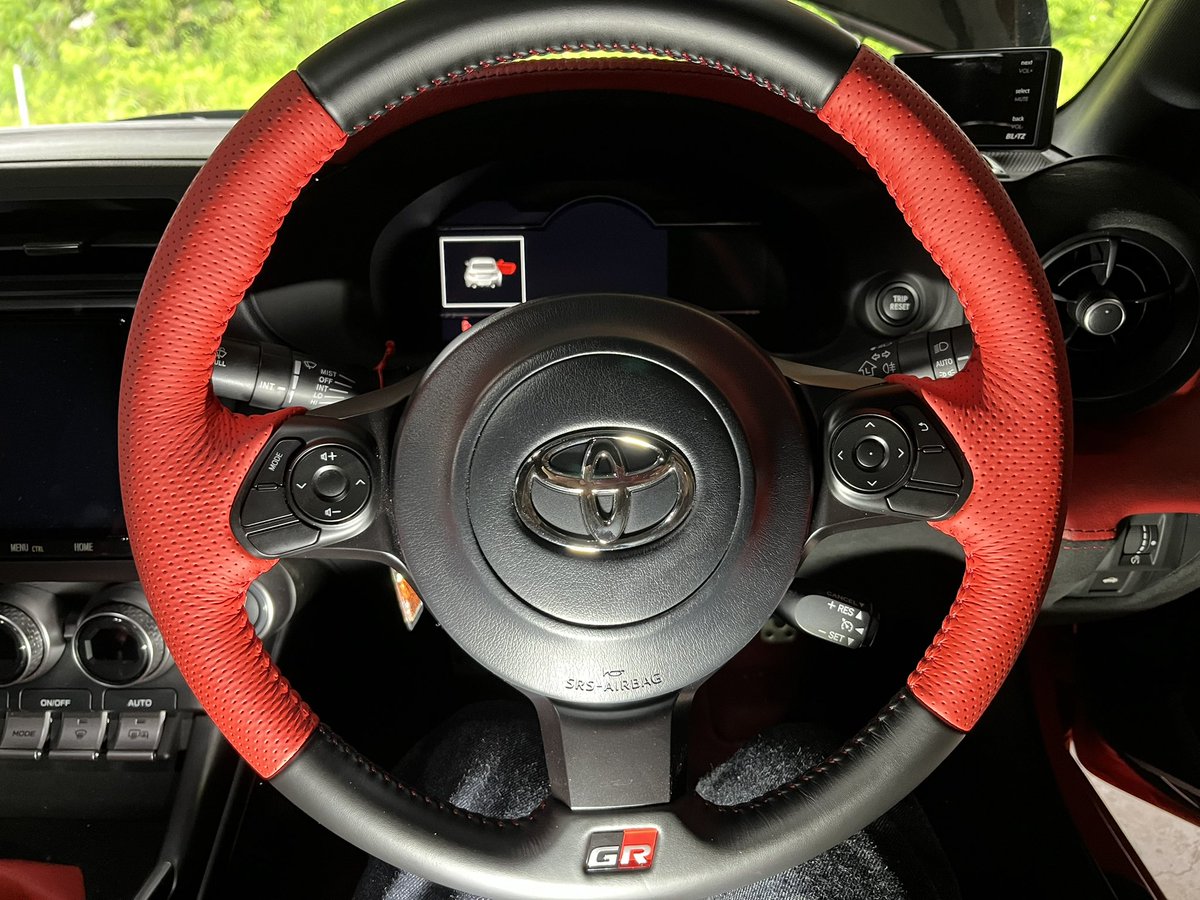 Gr86Masa's tweet photo. ステアリング交換してみました。
久しぶりにアクロバティックな体制で作業したので、体が痛い😅
#GR86 #zn8 #LeatherCustomFIRST https://t.co/F08L1qt7ZG