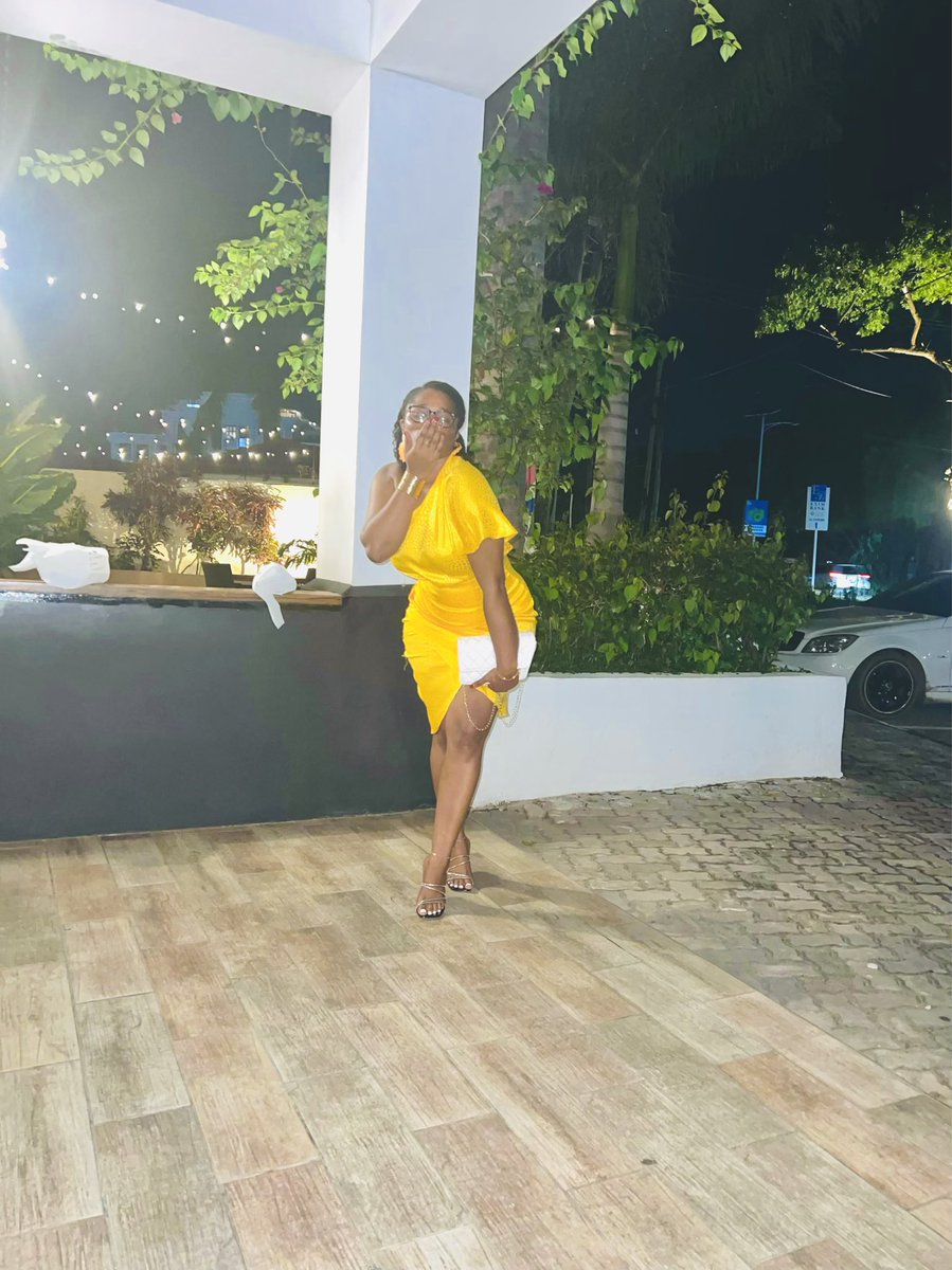 There are baloons on my profile y'all😜
This is 25🥂🎂
Ukibisha kaandamane🤣
#Grateful