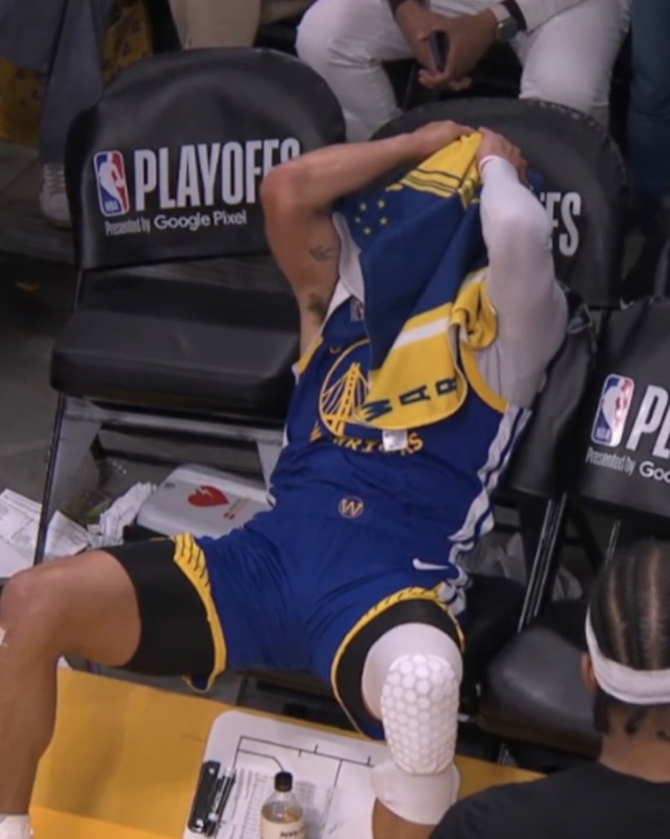 De🅿️ressed Warriors Fan 💔 (@goidenstate) on Twitter photo Shoutout to the legend <a href="/StephenCurry30/">Stephen Curry</a>
- 31/6/5 in the playoffs
- Played with an injured shoulder
- Dropped 50 in Game 7 vs Kings
- Averaged 10 PPG on the 4th Q 🔥
- Top 5 player of all time 🐐 Shoutout to the legend <a href="/StephenCurry30/">Stephen Curry</a>
- 31/6/5 in the playoffs
- Played with an injured shoulder
- Dropped 50 in Game 7 vs Kings
- Averaged 10 PPG on the 4th Q 🔥
- Top 5 player of all time 🐐