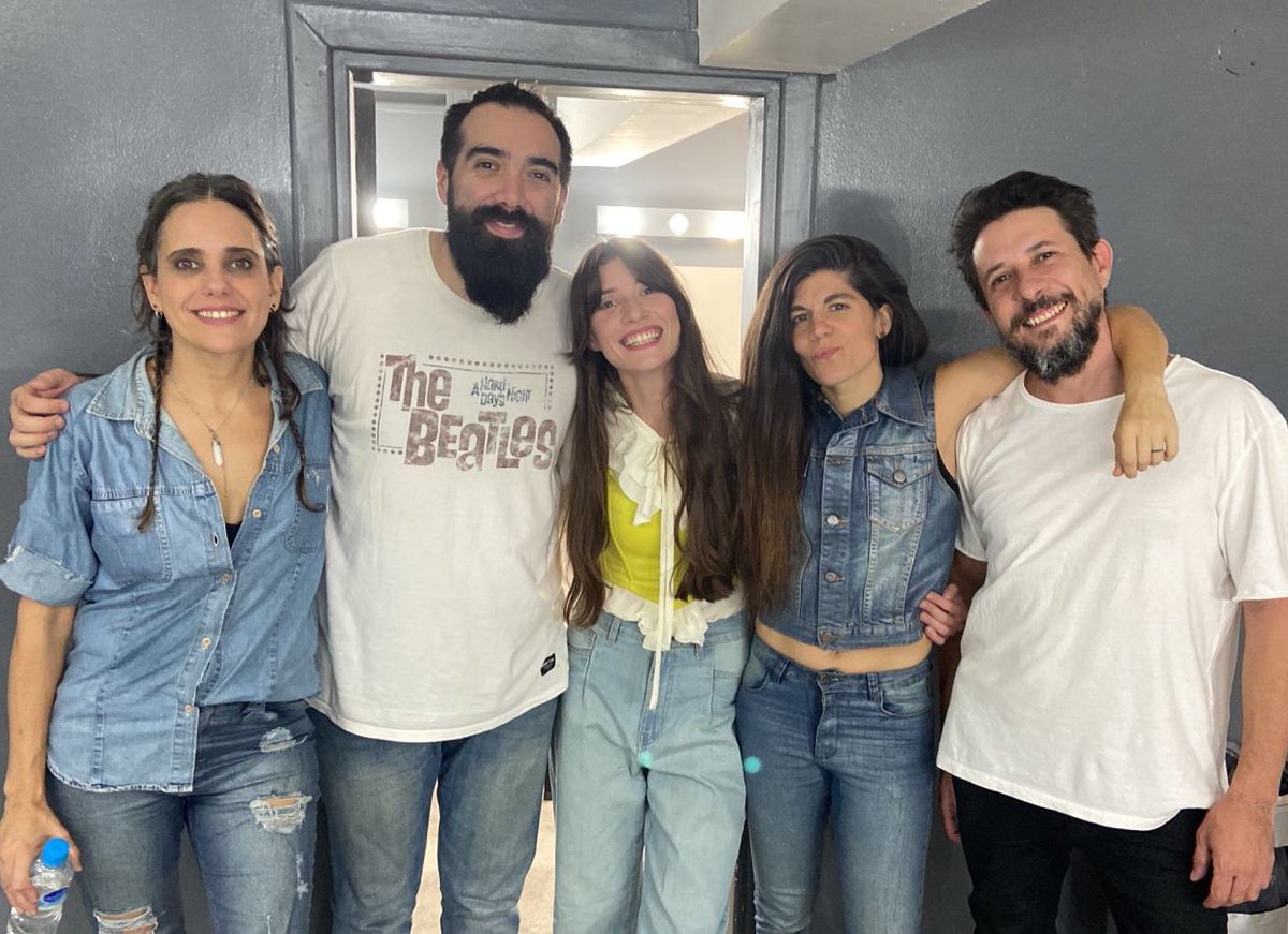 “La música siempre será una sola” <a href="/ErucaSativa/">ΞRUCΛ</a> 

Que enorme emoción sentimos esta noche! Muy agradecidos por ésta invitación de estos increíbles músicos y personas. 
Muchas gracias 🎶❤️