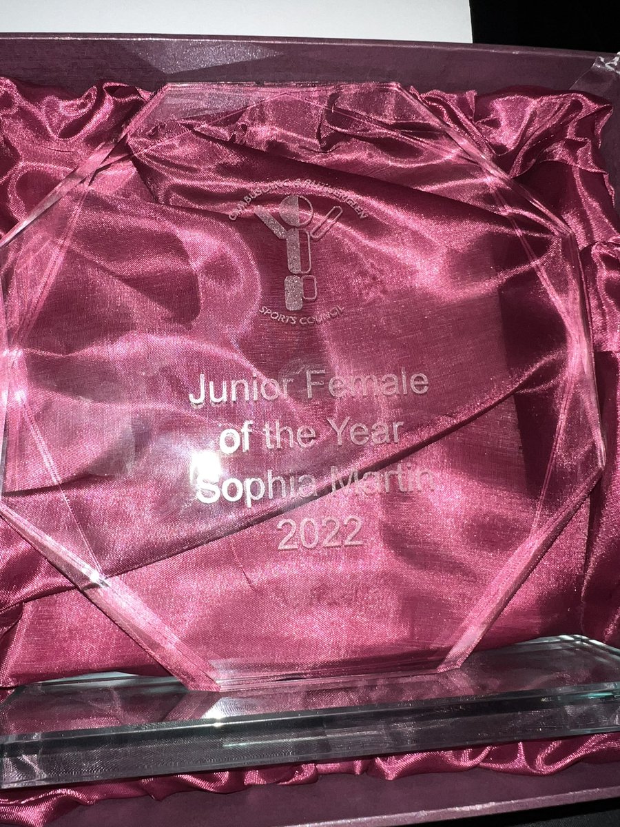 Well done to my girl <a href="/sophiaamartinn9/">Sophia</a> winning junior female of the year at the cambuslang/rutherglen sports awards 🧡 <a href="/GlasgowCityFC/">Glasgow City FC</a> <a href="/Goldplatinumsm/">Gold Platinum Sports Management Ltd.</a>