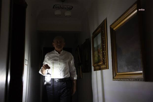 mrerngnd0's tweet photo. BEN KEMAL GELİYORUM 💀 https://t.co/gIs1QkT2lY