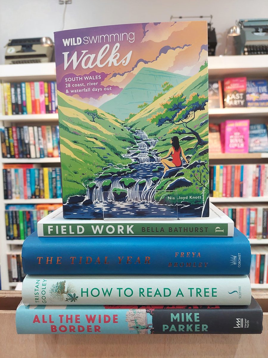 Bookishcrick's tweet photo. Our top 5 best-selling non-fiction books this week...

Wild Swimming Walks by Nia Lloyd-Knott (@wildtrailswales)
Field Work by @BellaBathurst 
The Tidal Year by @freyabromley 
How to Read a Tree by Tristan Gooley (@NaturalNav)
All the Wide Border by @mikeparkerwales https://t.co/HMdrgVFwBe