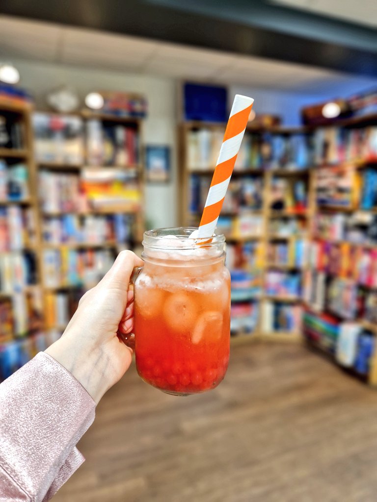 Leozaur's tweet photo. a lovely friend of mine opened https://t.co/JJsMcSKkpi last year and i finally found a moment to visit yesterday! 
if you're in the telford area and love boardgames, i really, really recommend it!
over 500 boardgames, Mario-themed nachos and bubble tea, what more do you need?! 😍 https://t.co/ewOXu7pSGw