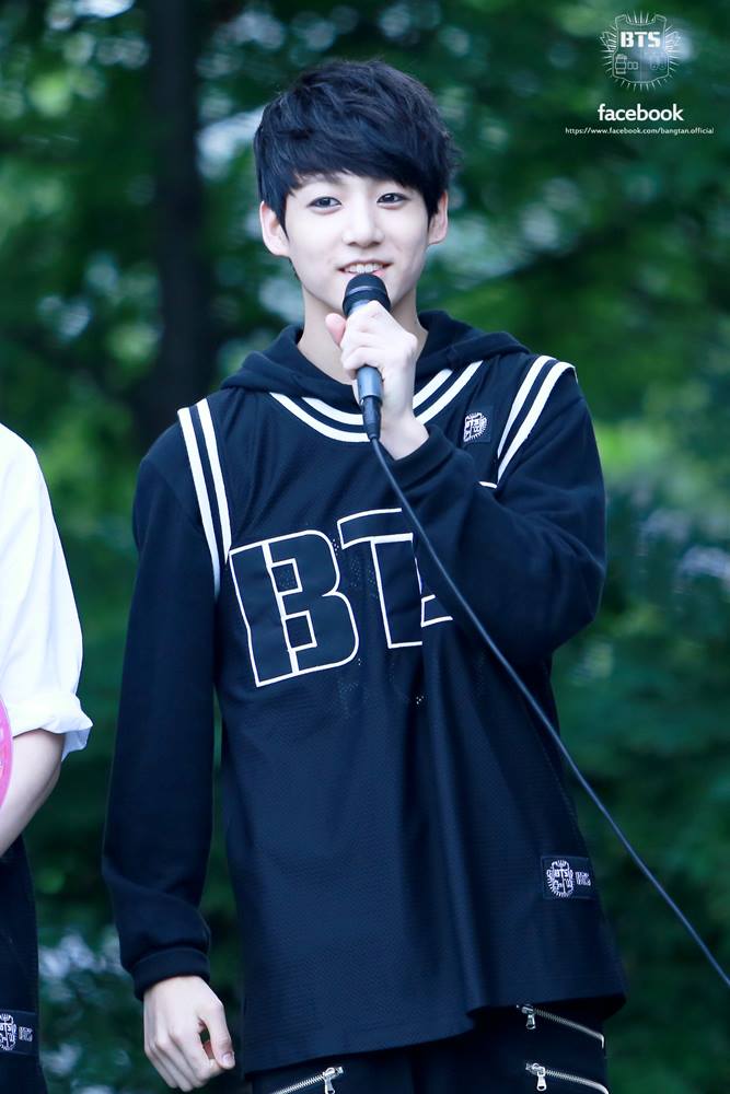 朝からひたすらポチポチ、バンタン応援📣してて気付けばこの時間😳
グクもいつも自分のやるべきことをやるようにって言ってるよね…
やりたいからやってるけど、やるべき事もやらなきゃね💦

I vote  #BTS for #TOP100KPOPGROUPS <a href="/TOP100KPOP/">TOP 100</a>