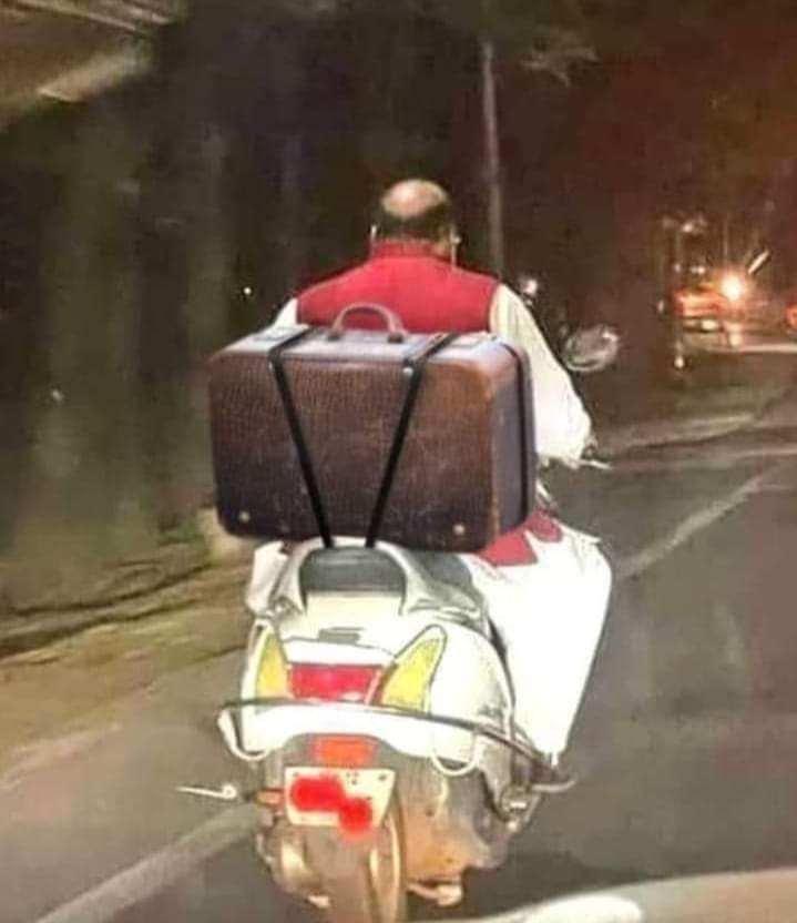 aitcshovan's tweet photo. #KarnatakaFiles✅ super hit 😂
Sweeping out @BJP4India
From the country ...
#KarnatakaElectionResults2023
@IndiaWantsMB https://t.co/BbcRx8mKpN