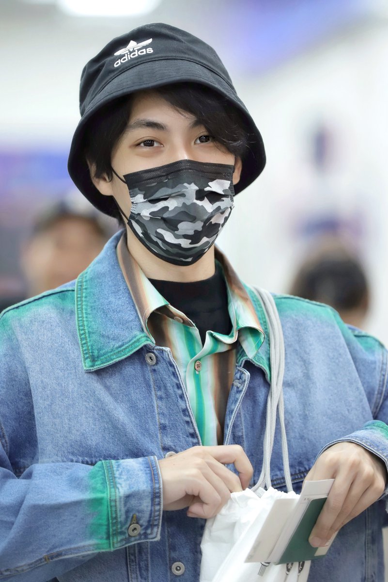 230506 出發✈️

好久不見呀😎

#林子閎 #SamLin 
#リンズーホン #LinZiHong
#LZH1stFanmeetinginJAPAN