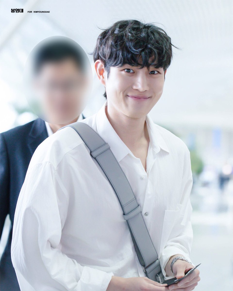 s_youngdae0302's tweet photo. 230512 김영대 출국

#김영대 #kimyoungdae #영대 #キムヨンデ #아우터코리아 https://t.co/LTkwkh9vYn