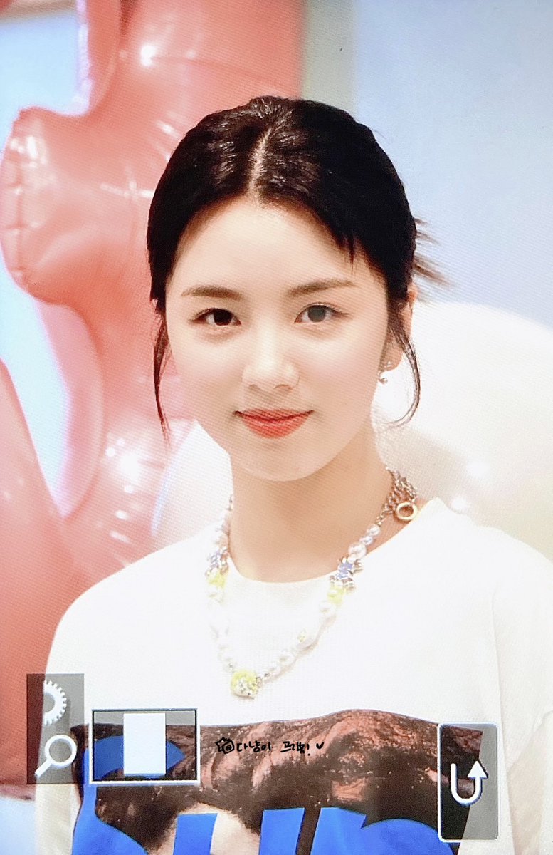 ldd_49's tweet photo. 230513

3주년 축하해🫶🏻

#우아 #루시 #김다은 #wooah #lucy
#Happy_wooah_Day
#wooah_3rd_Anniversary https://t.co/Q5y0KiDx0R