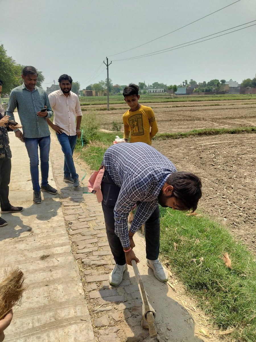 mayankgodhani's tweet photo. I feel so proud to announce that, AGRATAS GROUP taking one more step towards making our contribution to the Development of the Nation...
#Jaljivanmission #UttarPradesh #hargharjal
#AGRATASGROUP
@myogioffice @BJP4UP @CMOfficeUP @BJP4India @narendramodi @PMOIndia https://t.co/6x3iF4LkGS