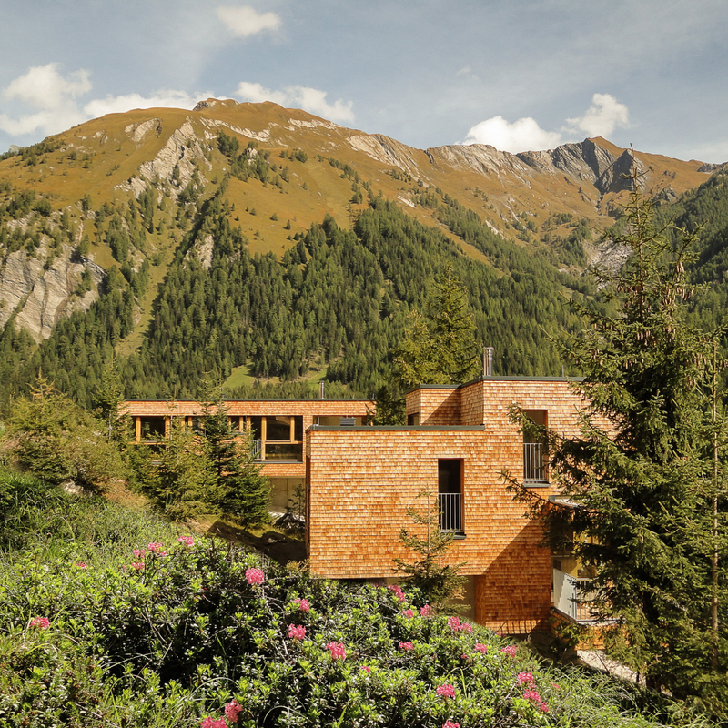 lifestylehotels's tweet image. located on breathtaking 1340 m above sea level, Gradonna Mountain Resort sits on top of things, overlooking the unspoiled nature. A perfect choice to calm down and embrace the majestic mountain scenery

rpb.li/k4xg

@gradonna #gradonna #lifestylehotels #alpine #