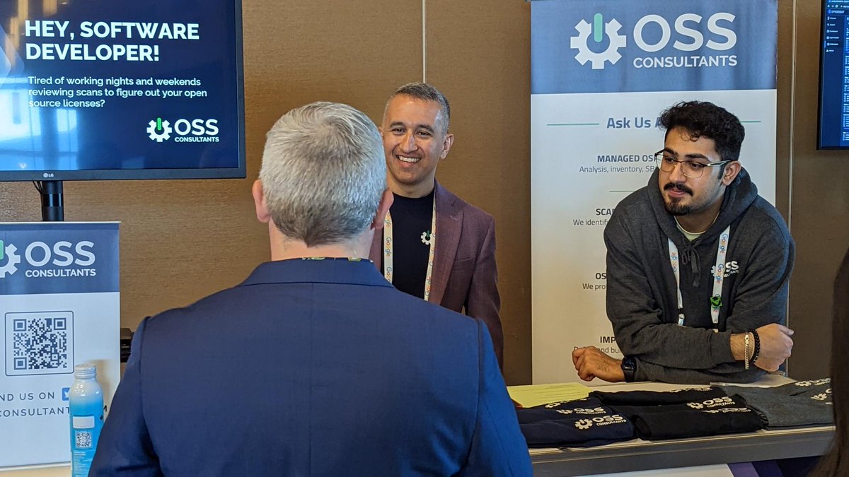 OSSConsultants's tweet photo. Day 3 (last day) at the Open Source Summit in Vancouver - in case it isn't obvious by the look on my face, I love speaking with people about open source!
Thank you to those that stopped by our booth this week! 
#ossummit @linuxfoundation #bestteamever https://t.co/EL2h2Nno5I