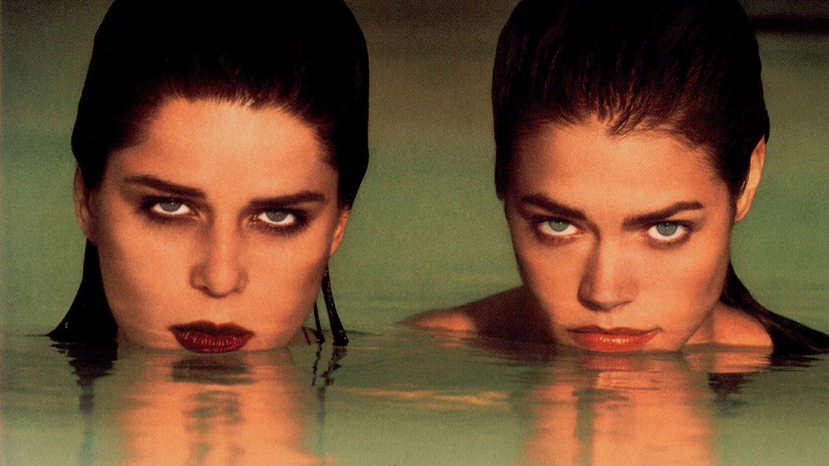 alexandre_comte's tweet image. Jeu ! Quelle est votre scène de ciné préférée avec une piscine ?