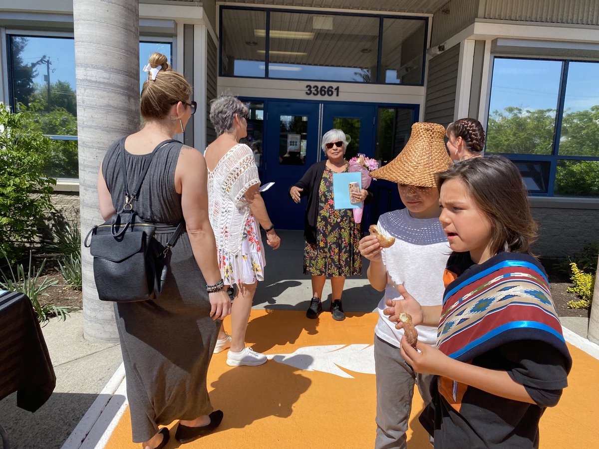 Celebrating the first orange crosswalk in the ⁦<a href="/City_Abbotsford/">City of Abbotsford</a>⁩ at Mathxwi Elem. Thank you to the Indigenous knowledge keepers who helped student leaders, staff, and PAC co-create this welcome in a good way! ⁦@SD34DPAC⁩ ⁦⁦<a href="/AbbotsfordSD/">Abbotsford Schools</a>⁩