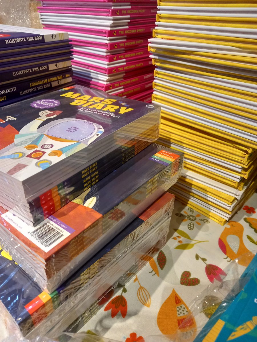 pack_steam's tweet photo. Delighted to be delivering three #STEAMPacks boxes today to the inspirational Team @CCTchildren who support three children's cancer & leukaemia wards, each box is filled to the brim with a wonderful assortment of the books we've had donated. 😃🎁#SharingIsCaring 🦕🦖🦄🚀 https://t.co/XrHM2jopQ7
