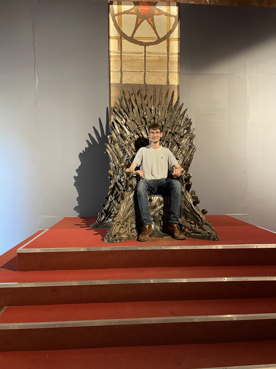 Luke00260's tweet photo. So if you become a new PI do you automatically get one of these chairs for your office? Asking for a, erm, colleague. https://t.co/ZrsCI8bdBQ