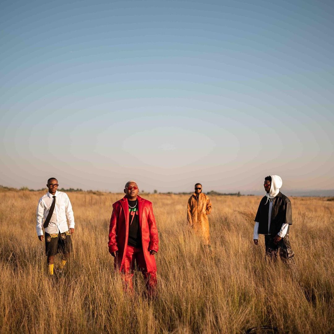 sahiphop247's tweet photo. This track #Isitha contains a genuine message. You can listen to it via the following link: 🔗 https://t.co/txPIKCjCTH. It's brought to you by Skhandaworld, who never disappoints. https://t.co/SuOeXyFPS8