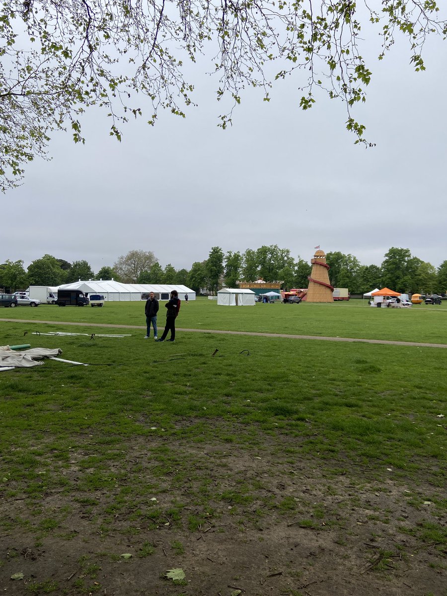 Good morning from #RichmondGreen the site of @RichmondMayFair where I’m waiting for the @ThisisRiverside stage to arrive. Come & join us from 11am either in person or on the Wireless!