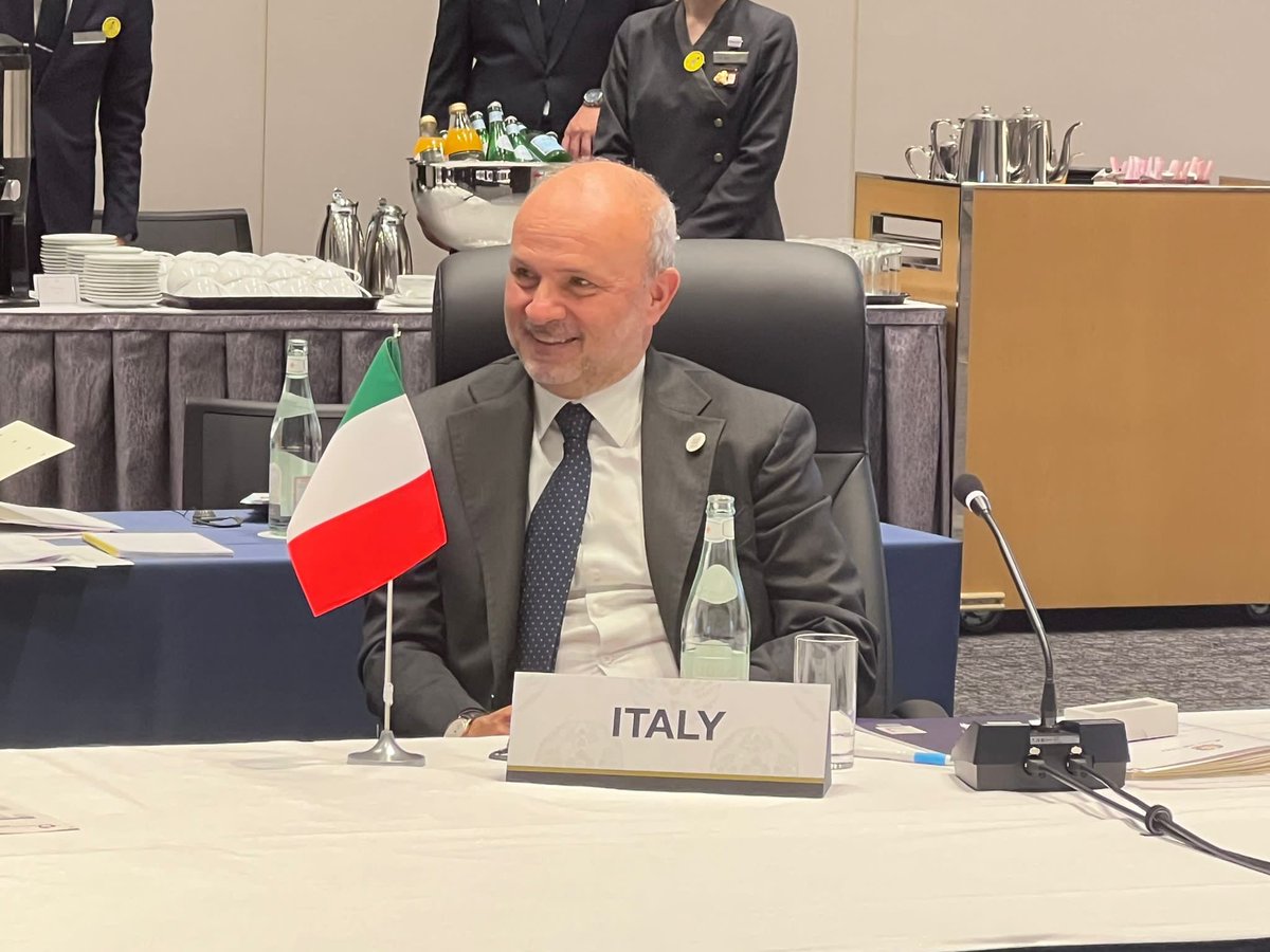 🇯🇵Il Ministro Schillaci partecipa al #G7 dei Ministri della Salute a #Nagasaki
Al centro dei lavori:
🔹copertura sanitaria universale
🔹disponibilità di contromisure mediche per far fronte a future emergenze
🔹salute digitale
🔹architettura sanitaria globale su principi di equità
