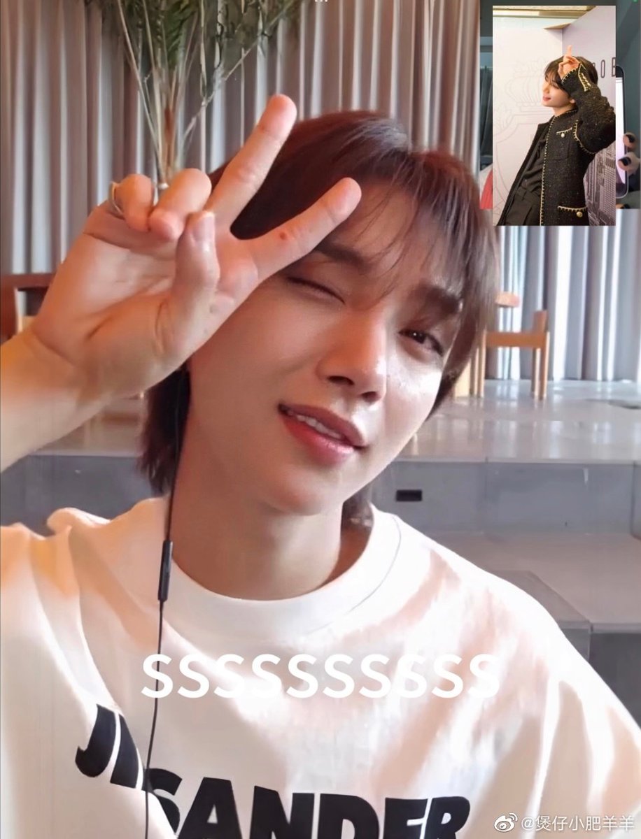 daywithshua's tweet photo. 230513 Yizhiyu Fansign 

Shua imitated a puppy, emoticon and recreated his own pic 

https://t.co/9mW3r9C7tO
#JOSHUA #조슈아 https://t.co/cZzpi4skG6