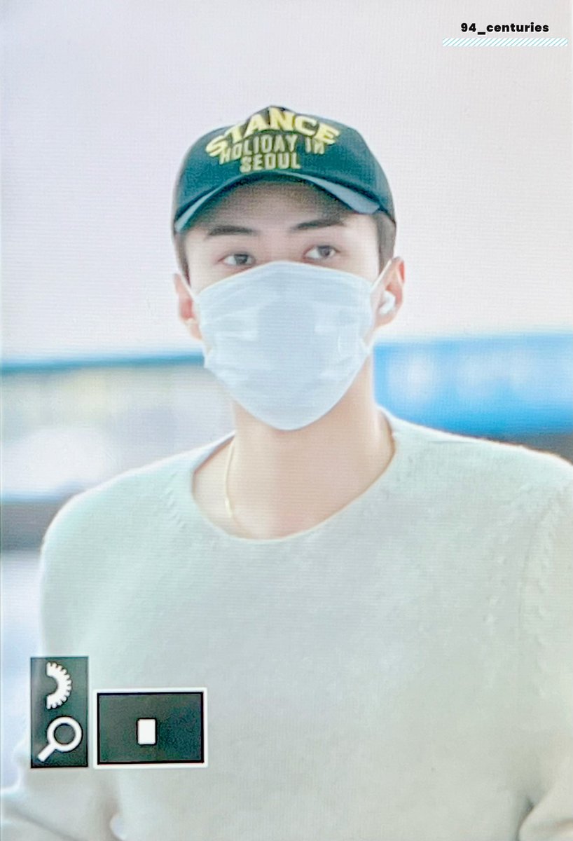 94_centuries's tweet photo. 230512 Seoul ✈️✈️✈️ KUL
#엑소 #세훈 #EXO_SC #EXO #sehun https://t.co/ma2hOervpW