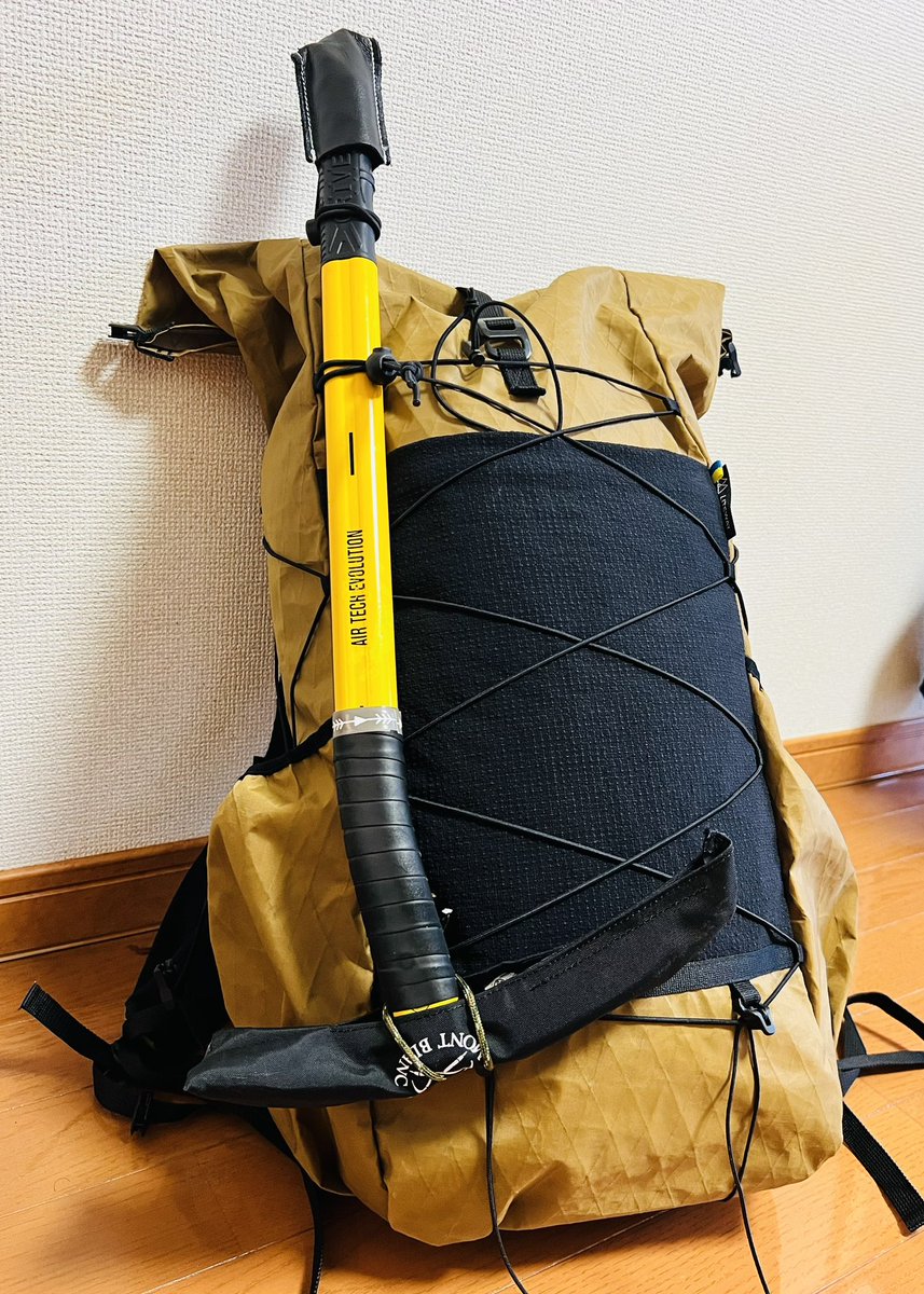 happylin15's tweet photo. 100均のバンジーコードとパラコードで
アックスホルダーをDIYした!
ULザックをこんなふうにカスタムするのもまた醍醐味ナリ😌
https://t.co/5hpRBEwg32
#LITEWAY https://t.co/jqpYMUE6t8